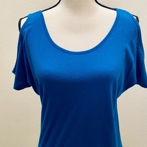 Forever 21 Royal Blue Cold Shoulder Top Size Small - Picture 4 of 7